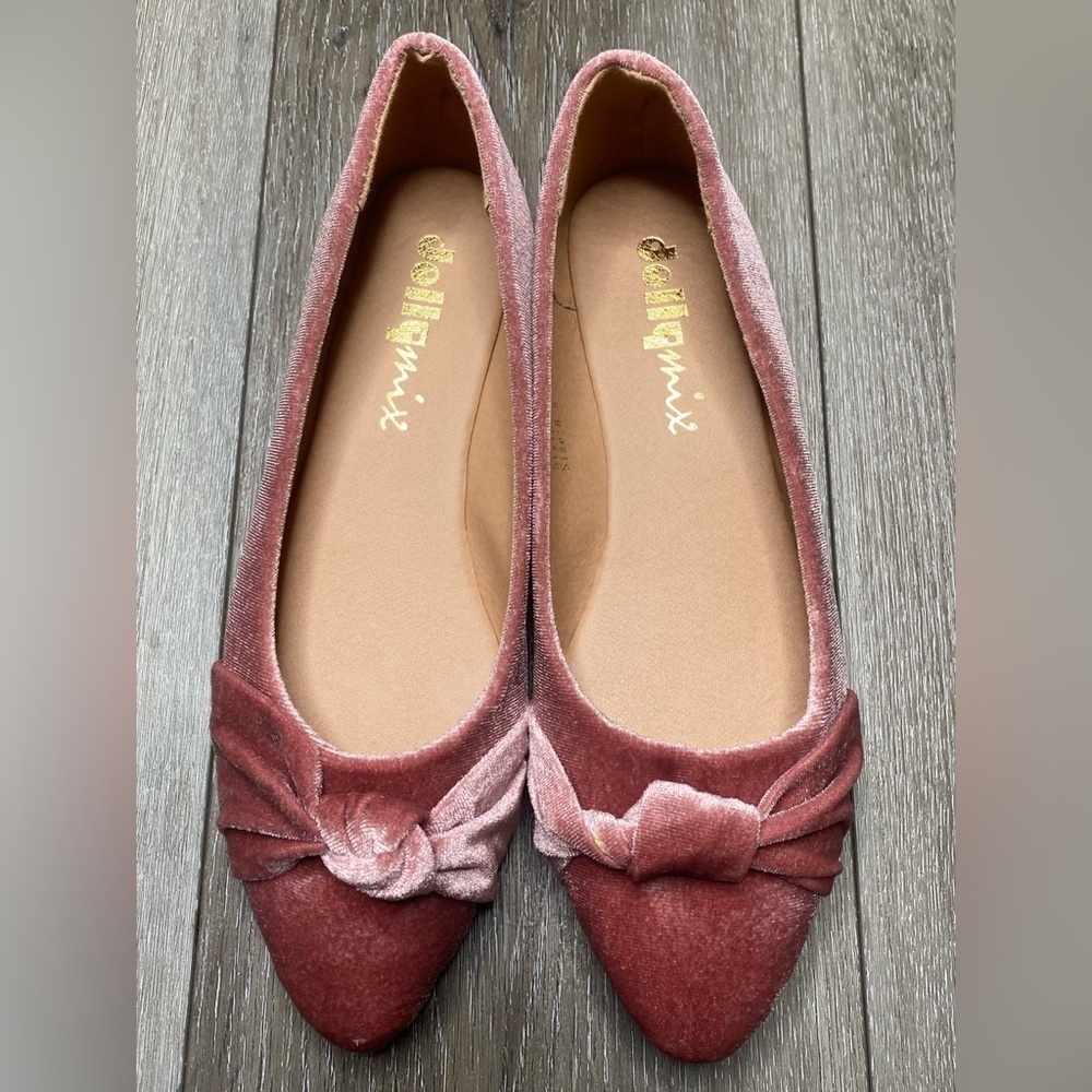 Dollymix Women’s Velvet Blush Pink Pointed Toe Flats